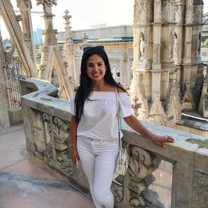 Meet your Posher, Stephanie